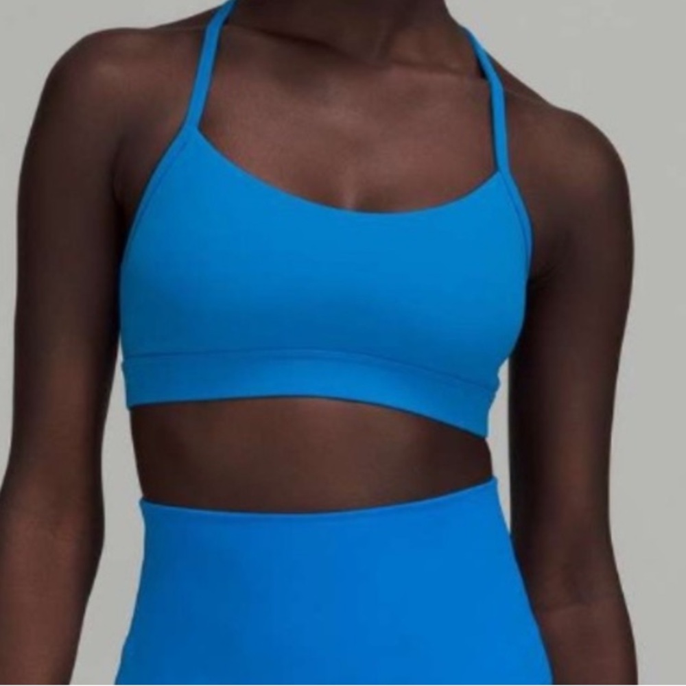 Flow Y Bra Nulu
Light Support, A–C Cups - poolside - size 6